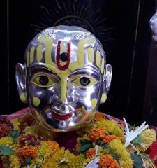 Samadhi of Nivruttinath at Tryambakeshwar